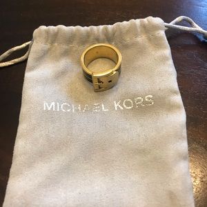 Michael Kors ring